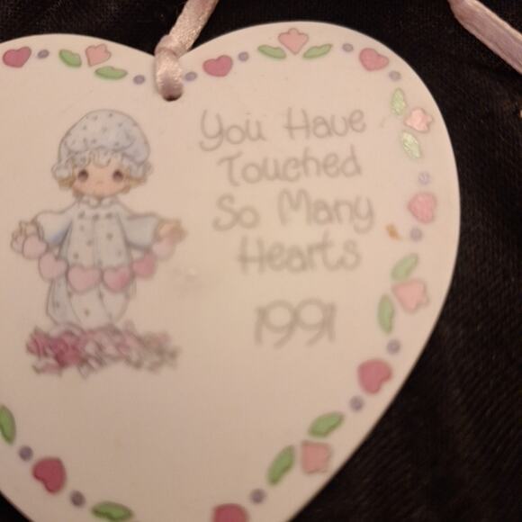 Precious Moments 2.75" You Have Touched So Many Hearts 1991 Ornament - Picture 2 of 3
